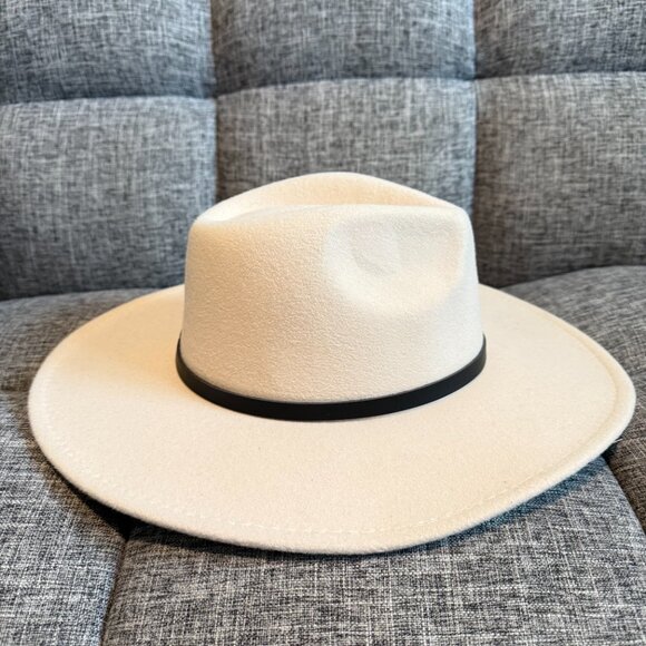 Cream Wide Brim Felt Hat with Black Band & Gold Chain Detail Adjustable Fit - Picture 4 of 13